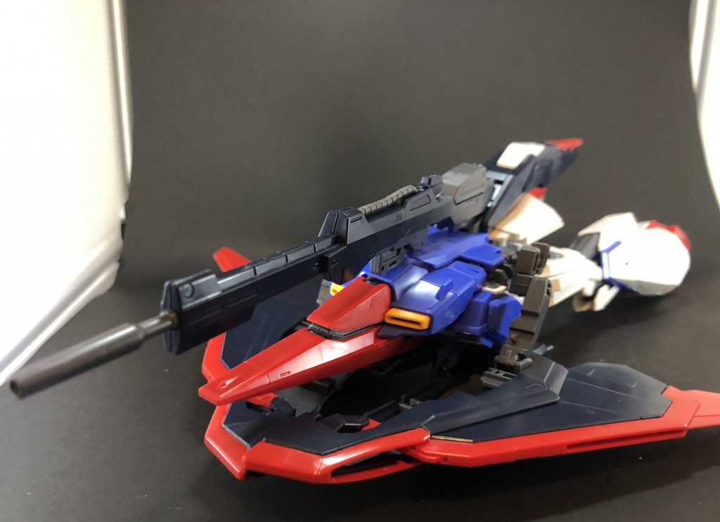 ウェイブライダー形体は難しいので塗装後は断念しました。