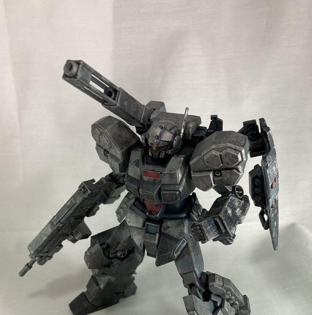 この独特なデザインのキャノンめちゃくちゃ良いよねもう片方のマシンガンはシールドを装備したかったから泣く泣くカットしました