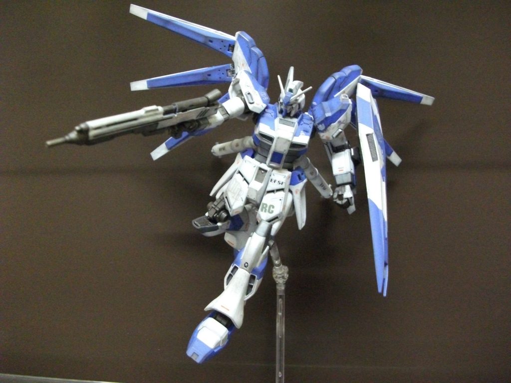 HGUC　Hi-νガンダム–2枚目/制作者：トシ348