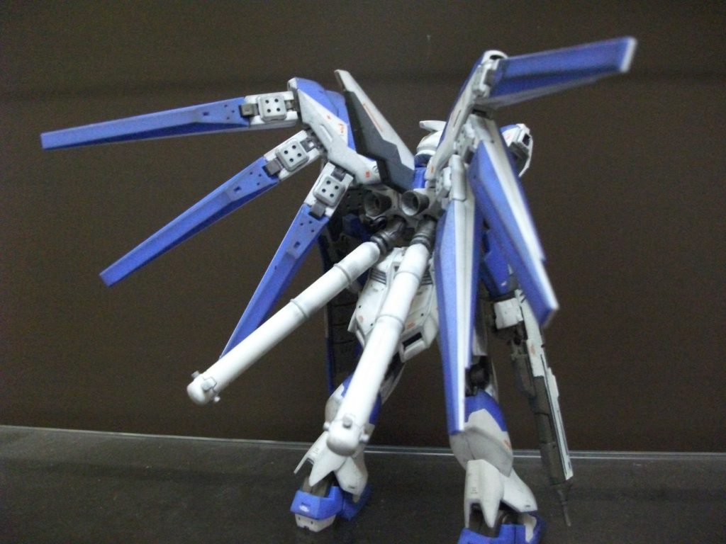 HGUC　Hi-νガンダム–3枚目/制作者：トシ348