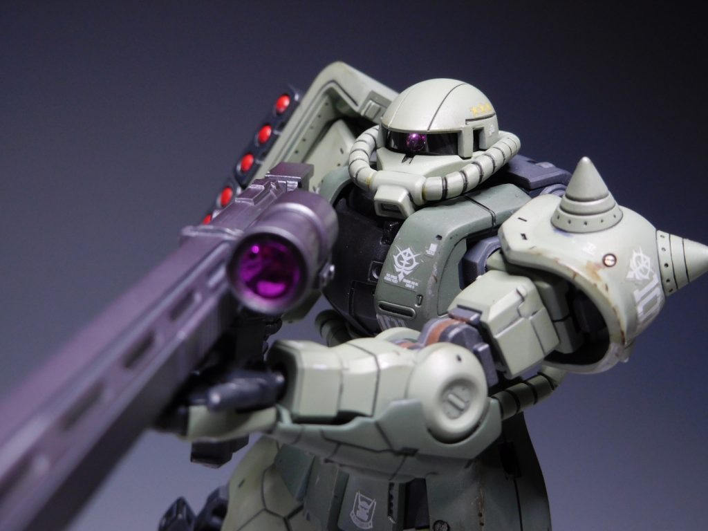 モノアイをHアイズ化…したかったんですが、売って無いのでUVレジンで製作しました。他にモノアイカバー・バズーカ弾頭部・丸モールドなど追加しています。