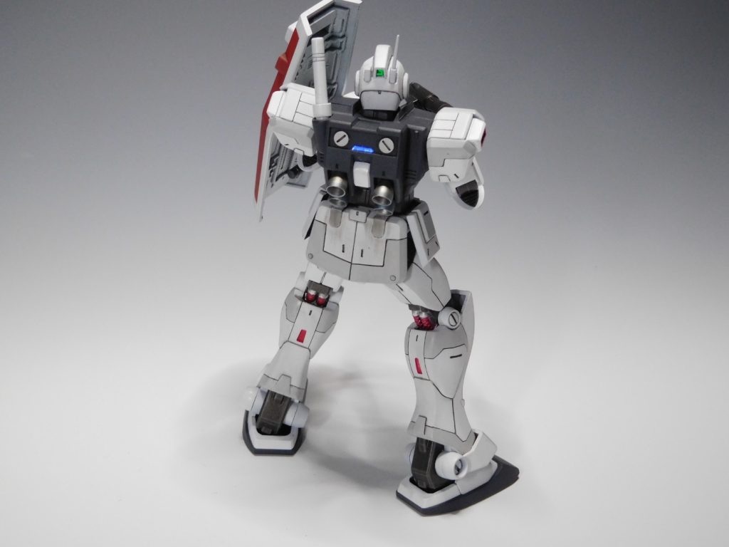 後ろ姿頭とランドセル一部にラピーテープを貼ってます。