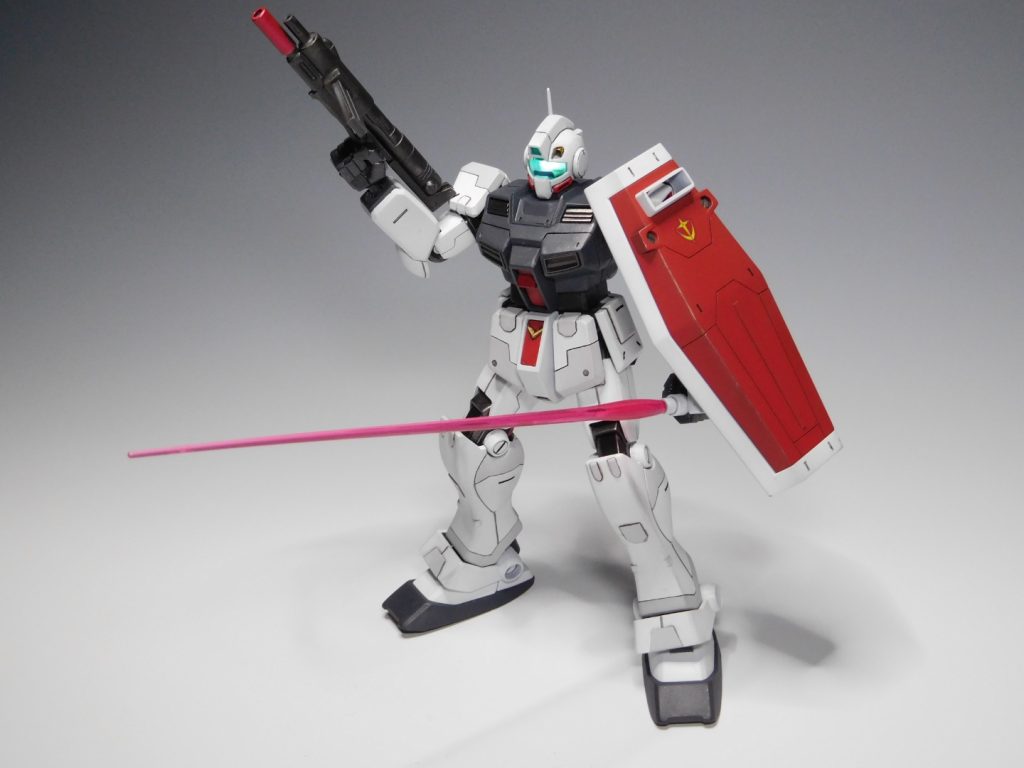 両手武器構え全体的にドライブラシを行っています。こうして見ると強そうですね!(劇中ではやられ役ですが…)