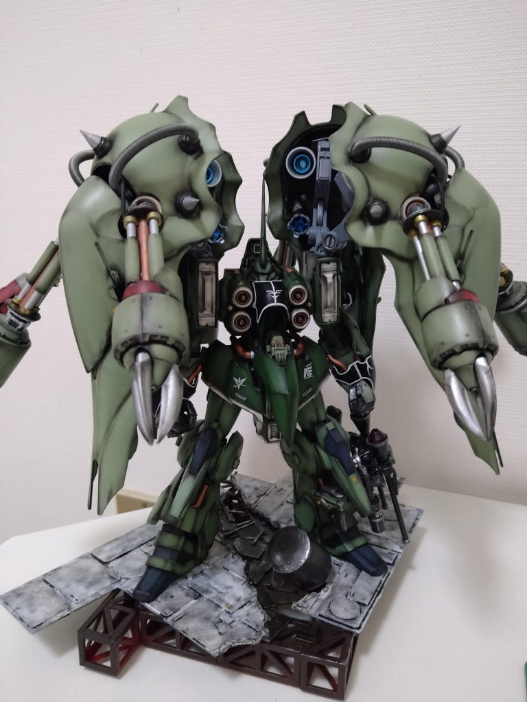 今回4枚羽のミキシングと本体のディテールアップを目指し作成しましたより自然的な汚しを目指して仕上げてます