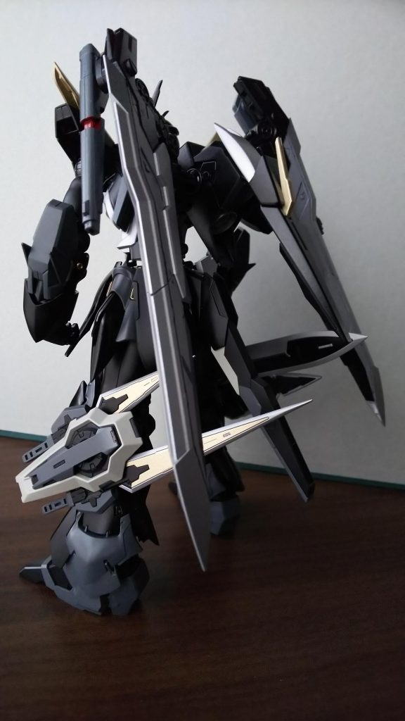 強襲型 シナンジュ・ヴォルストゥ–6枚目/制作者：たつまろ