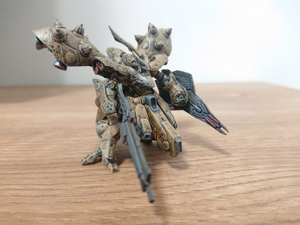 縦の内部のミサイル？も赤くしました。