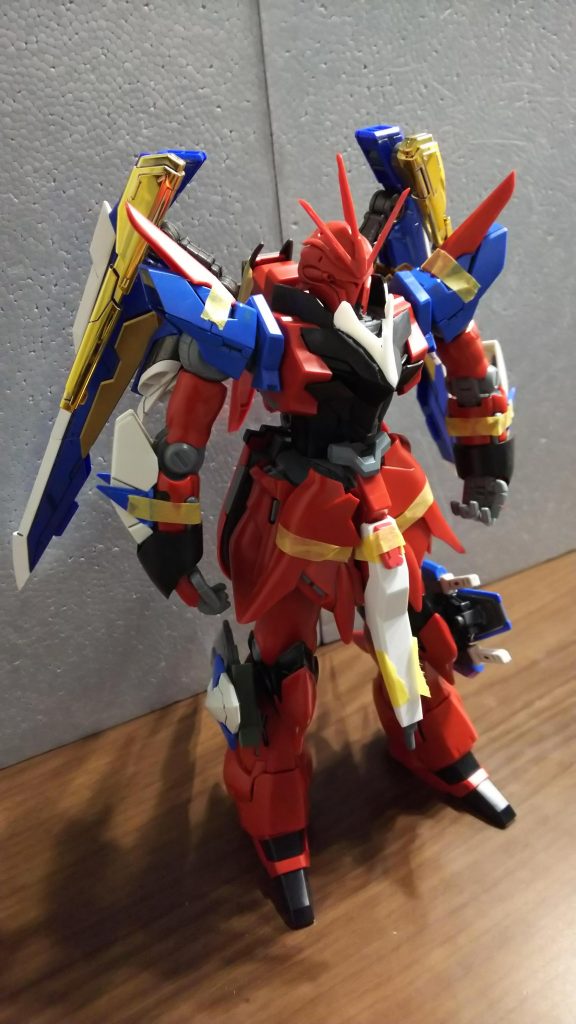 塗装前の状態です。この段階だとどの機体からパーツを拝借してきたか一目瞭然です。