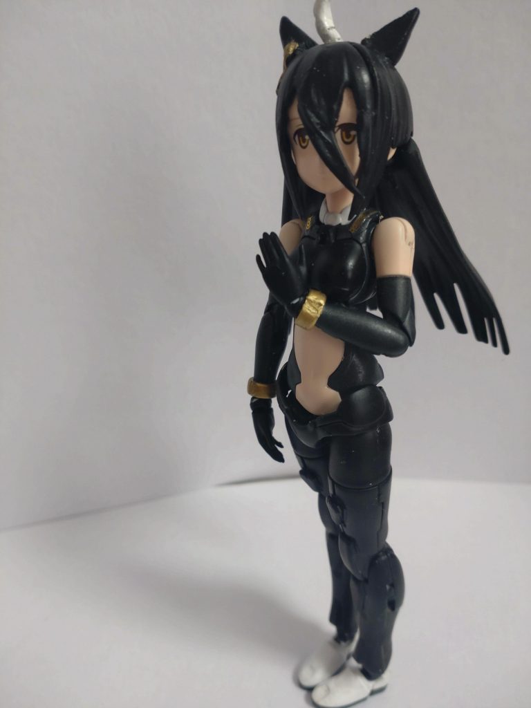 こちらはおまけの軽装形態。肌の塗装が大変でした。カフェの色味の再現とルルチェの褐色故にやること多かったです。なお、軽装形態以外の、このカフェの腹部はFAガールのバーゼを使用しています。