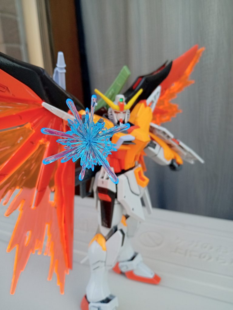 「また、戦争したいのか！あんた達は！！」とシンが言いそうな感じのポージング。ハイネはなんで言って使うんだろうか（笑）