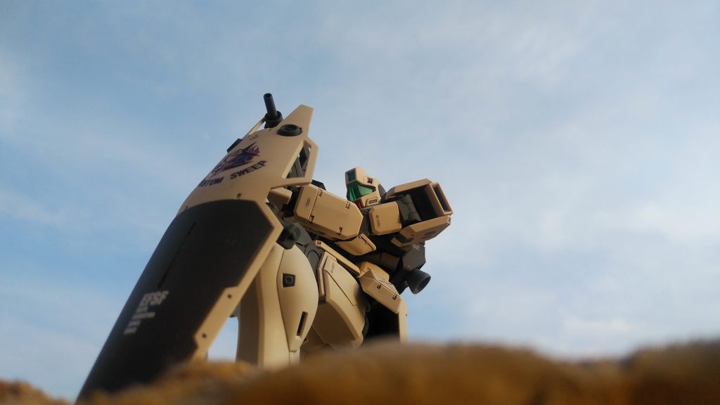 自作のジオラマと屋外で1戦場カメラマン目線1