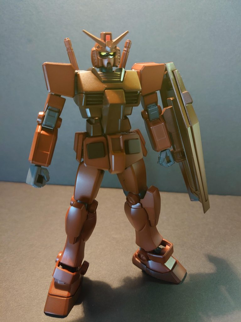 キャスバル専用ガンダムの下塗りに茶色で塗ったら雰囲気が良かったので組んでみました
