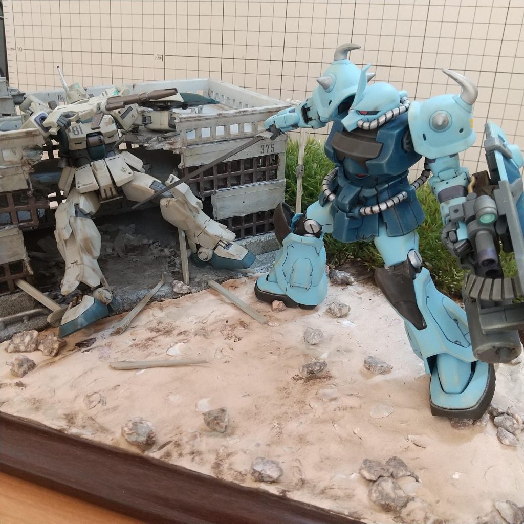 ジオラマはいつも通り100均とジャンクパーツです。