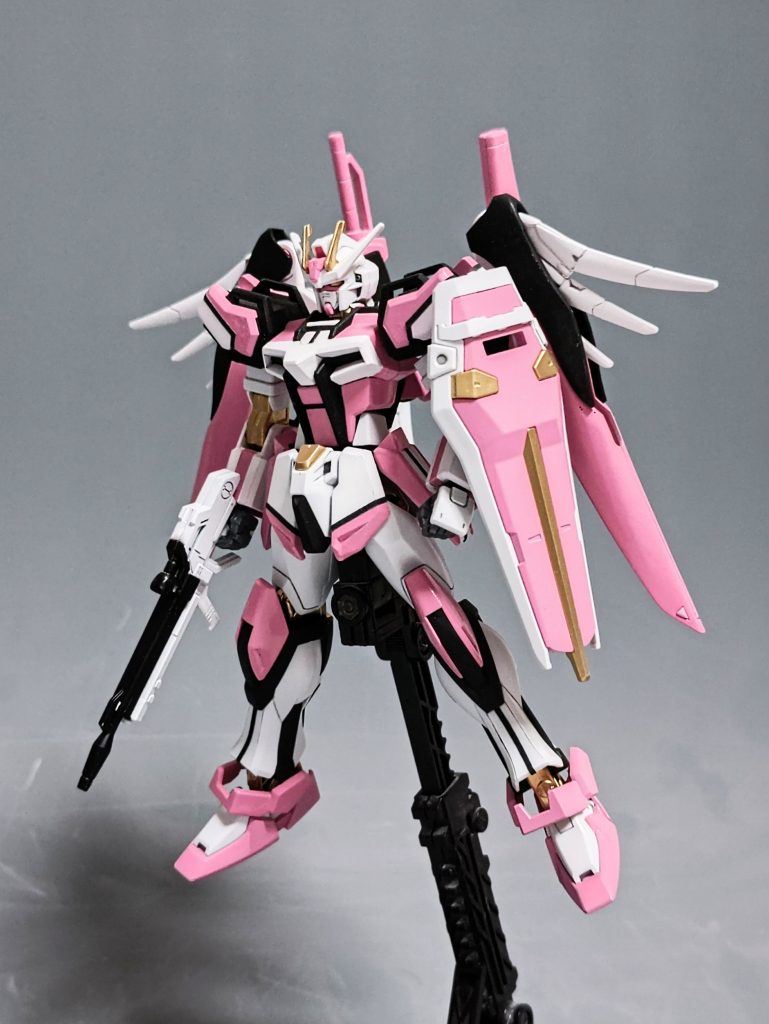 エントリーグレードのストライクガンダムにHGCEデスティニーガンダムのバックパックを移植しました。