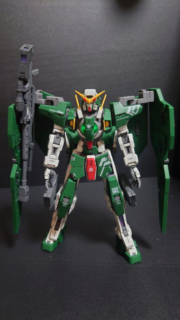 前全体です。ほぼ全部にヤスリを400，600，800，1000とかけてツヤ消しスプレー、墨入れしました。もちろんスジ彫りもしてます。