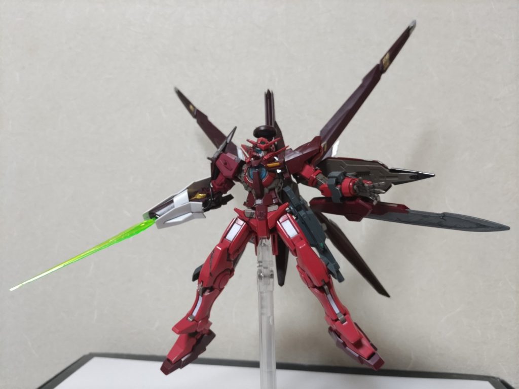 トランザム形態トランザム発動時の形態.選択式でアストレイノーネームと同様にナイトロシステムの発動が可能となる.