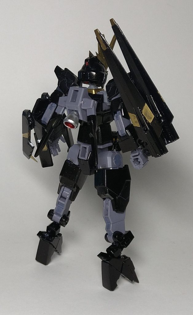 アルフィルとはスペイン語でチェスのビショップのことです。この名前に特に深い意味はないです。武装アームドアーマーBSアームドアーマーVNビームサーベル頭部バルカン