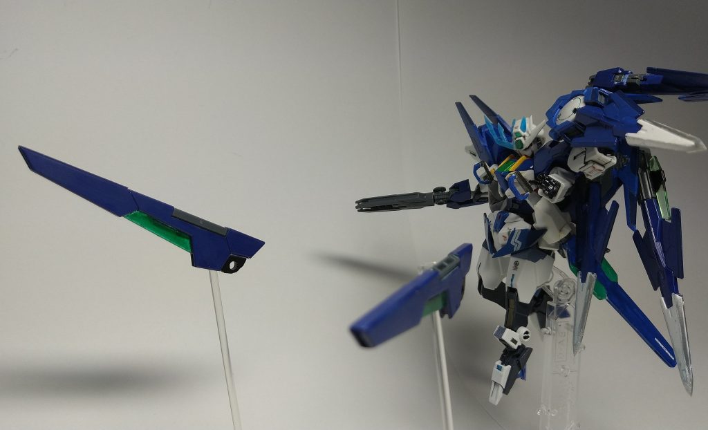 GNライフルビットケルディムガンダムGNHW/Rから流用した武装。非使用時はバックパックのウイングとして機能している。他の武装は前作のノヴァやネクサスのほうを参考にしてください。