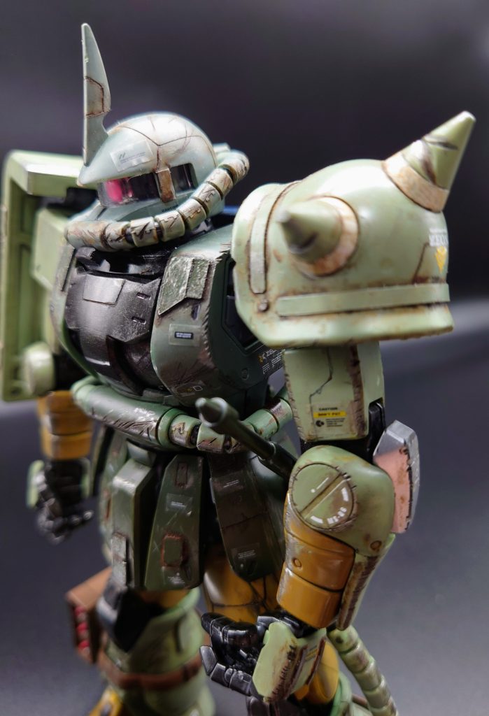 肩です。ちっちゃい丸を作成するのが大変でした（汗）シールが…シールが…め、、めだつ(;_;)