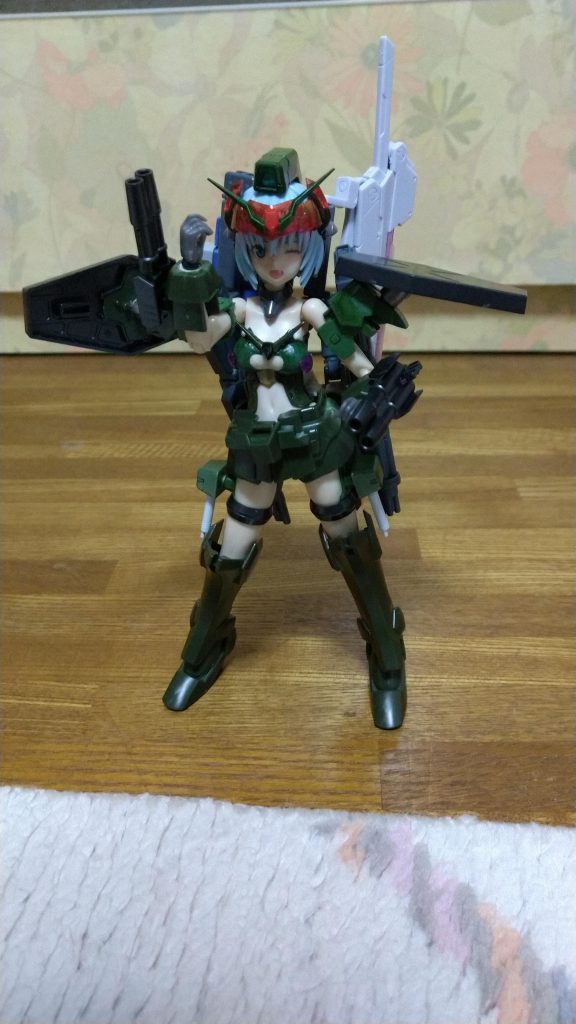 今回はこれで終わろうと思います。最後まで見ていただきありがとうございました!どうでもいいことなのですが、フローリングの床だから脚が滑る……後ろが重いからさおさら……