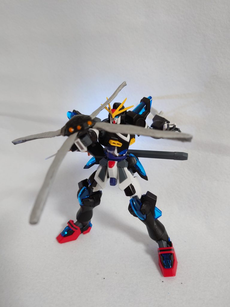 UVレジンにて、シュピーゲルの胴パーツとブレードを複製し、接着。巨大手裏剣にしてみました。