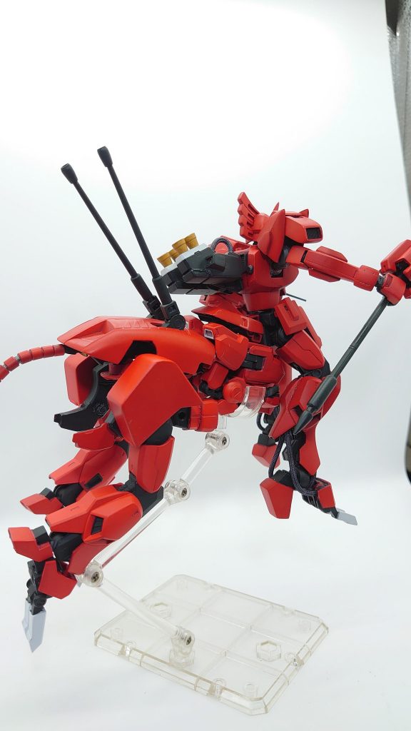 背面このショットなんてコミックスでは一度も出てきません。