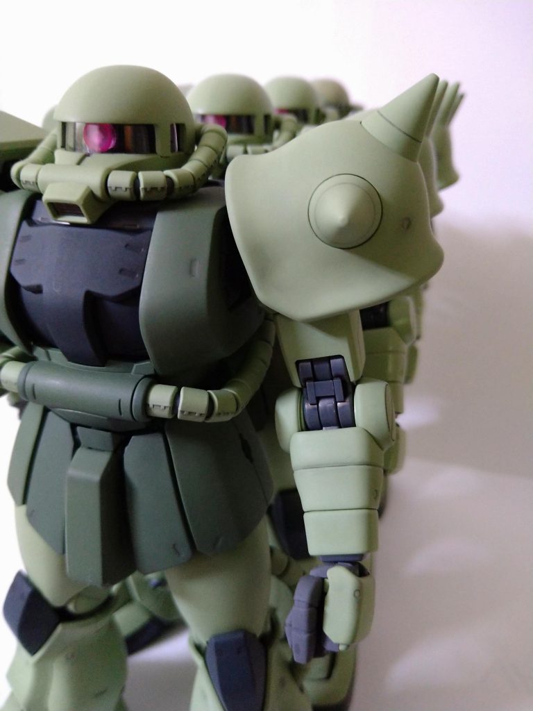 汚しも一切しておりません。同じテンションで、ただ粛々と生産しています。といいつつ、一番後のコだけは最初期に作ったヤツで色々練習台にしているので、結構汚れています(感謝!)。