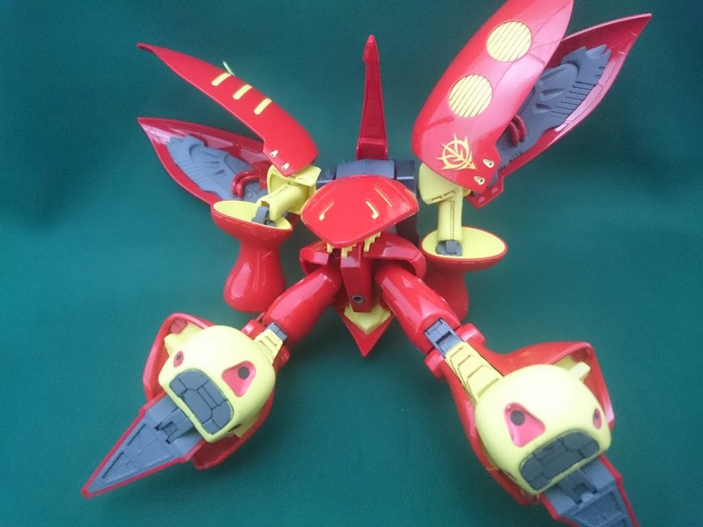 足裏なども部分塗装。