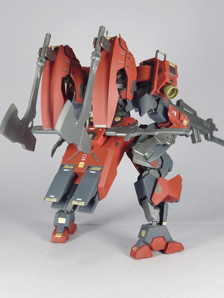 武装紹介その2アックス×2、アサルトナイフ×2、バトルソード