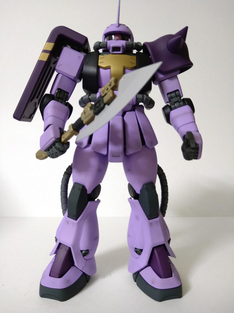 前。ガルマの気持ちになってカラーリングを考えると、やはりイセリナさんとのロマンスはネタにしたいところ!