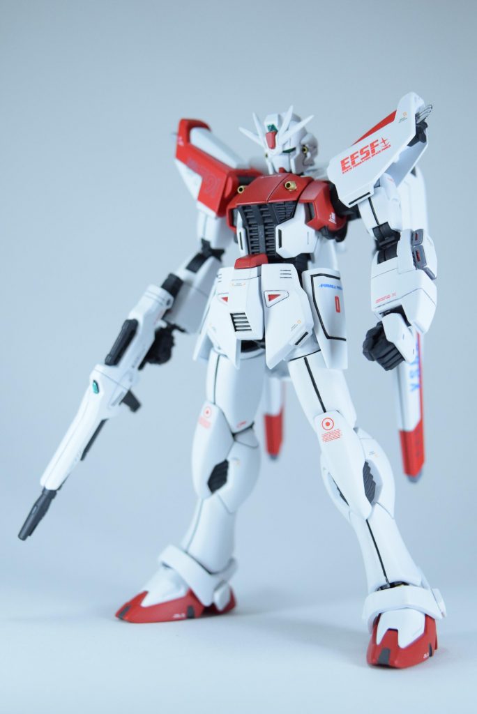 ご覧頂き、ありがとうございました。塗装では赤みが違ってしまったりしましたが、基本工作をしっかりすると、顔など全体的に締まって見えるんだなと感じさせてくれました。お気に入りの一体になりそうです。