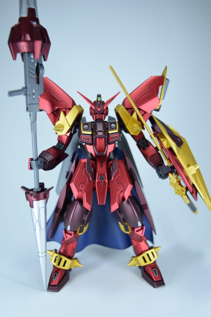 キャプテンジオンに弟子入りしたカザミが、師匠へのリスペクトを込めてジャスティスナイトを改修した、という設定で作成しました。リライジングガンダムで余ったイージスのパーツが、ジャスティスに良い感じだったので。