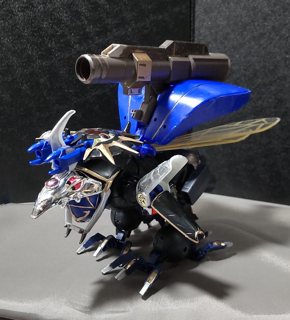 クローアームを着地体制にすることで、地上に降りることが可能です。※この間はクローアーム関連の攻撃は不可。