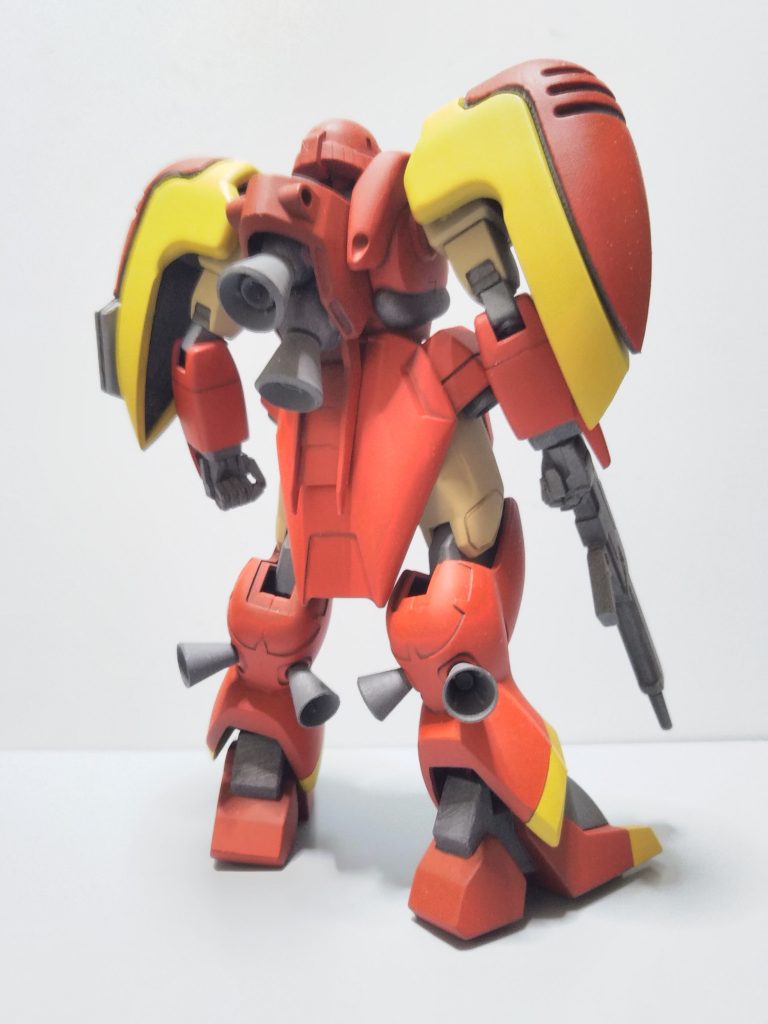 ゾリディア本体部分は、足首に重りを入れたのと肘カバーパーツの丈を2mm短くしています。