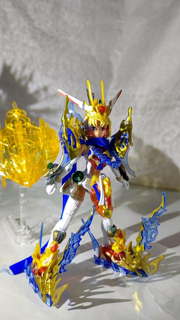 マフラーは個性を足すために長さ変えてみたり。ガンプラの改造してるはずがなんで真剣な顔でリボンいじってんだろ?となりました(苦笑)