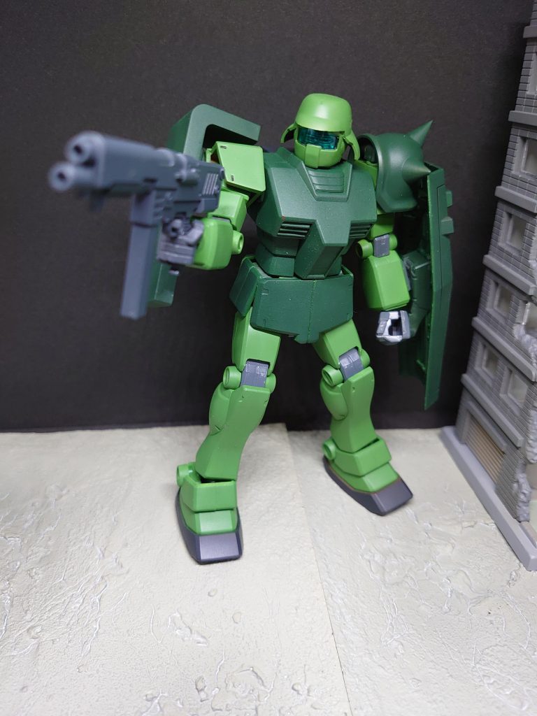 ジム(ジオン鹵獲仕様)–2枚目/制作者：モリッチ