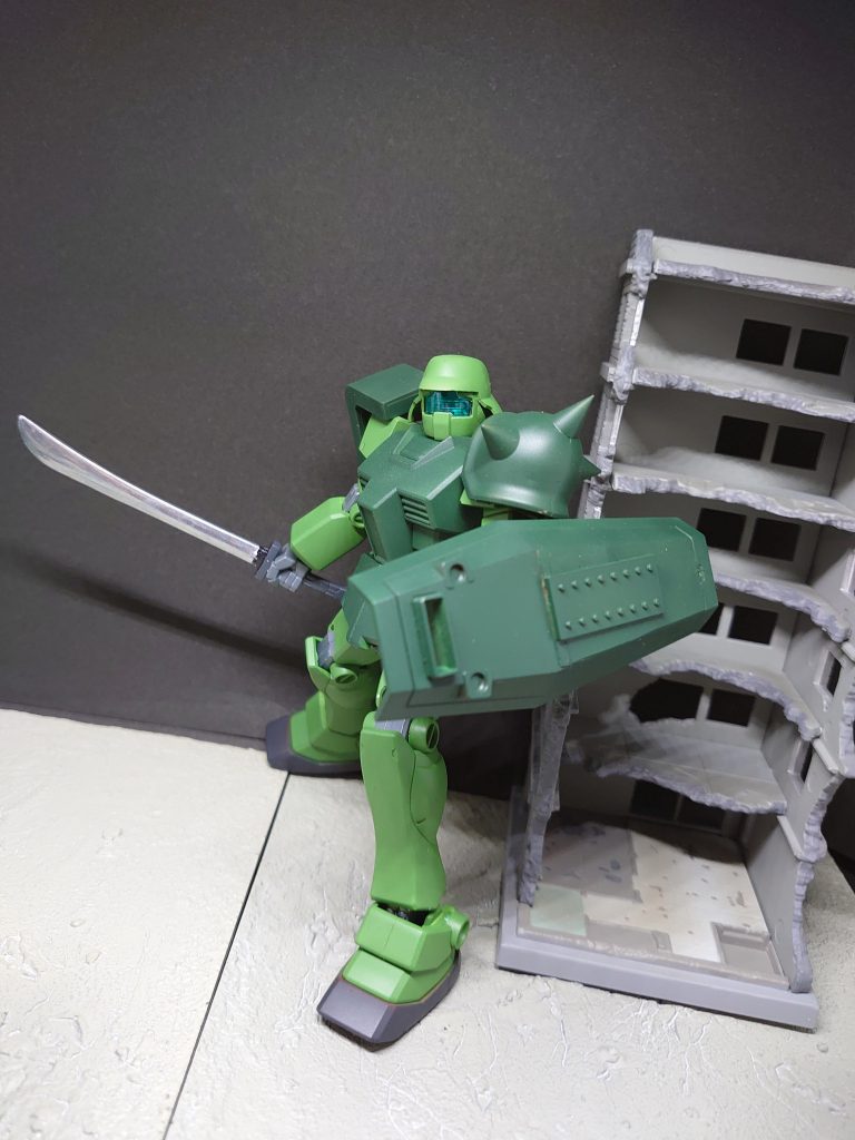 ジム(ジオン鹵獲仕様)–2枚目/制作者：モリッチ