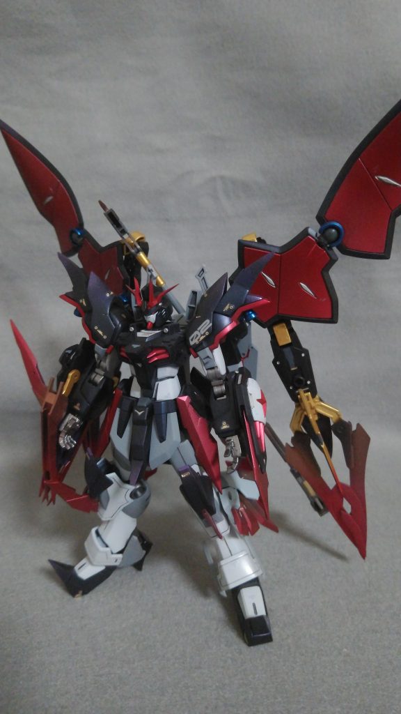 デスサイズは、小柄なため首、胸部、腹部、腕部をそれぞれ延長しましてスタイル変更しました。ヒールをラヴファントムに代えるとｽﾗｯとした体型になりました