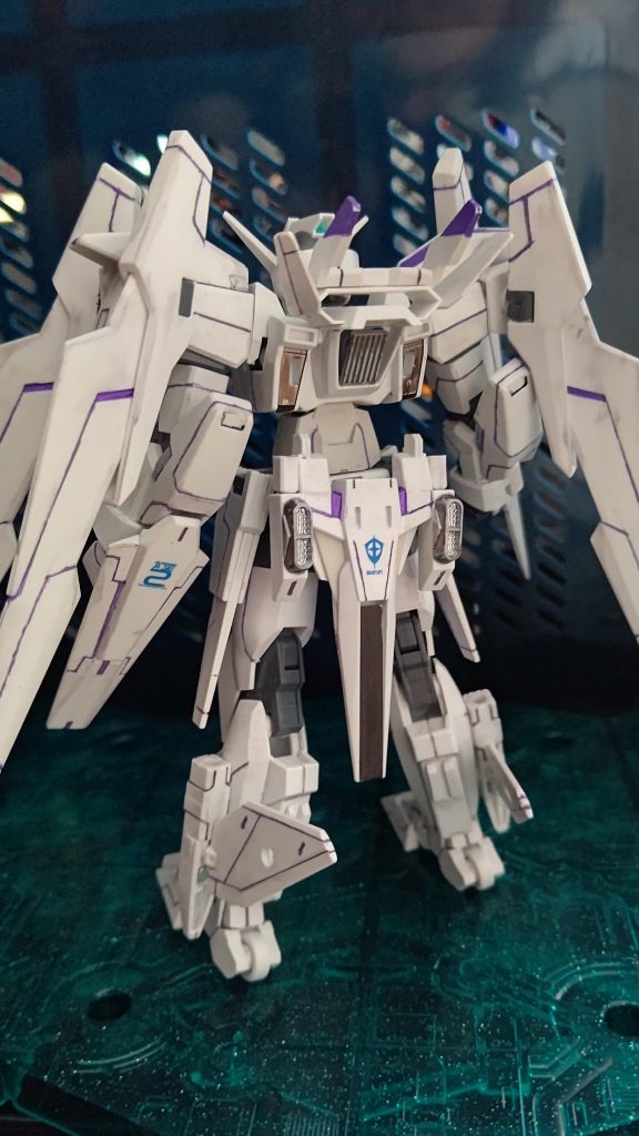 後ろ姿になります。一部にビルダーズパーツも使用しています