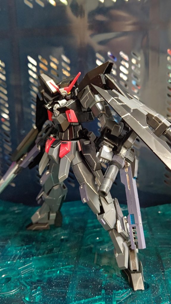 今回はスジ彫りやランナータグやプラパンでディテール追加、そしてガンダムマーカーEXのシャインシルバーでスミ入れしました。デカールやトップコートしておらずガンマカ部分塗装仕上げになります。AGE-2ノーマルのあとはAGE-2 ダークハウンドの流れで投稿したかったのでちょっと急ぎすぎましたかね( ̄ω ̄;)最後までご覧頂きありがとうございました♪