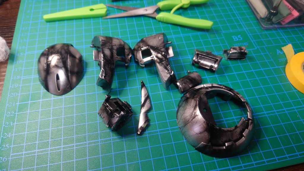 ガイアノーツのEX光沢ブラック→ウェットティッシュほぐして巻き付け→スターブライトシルバー