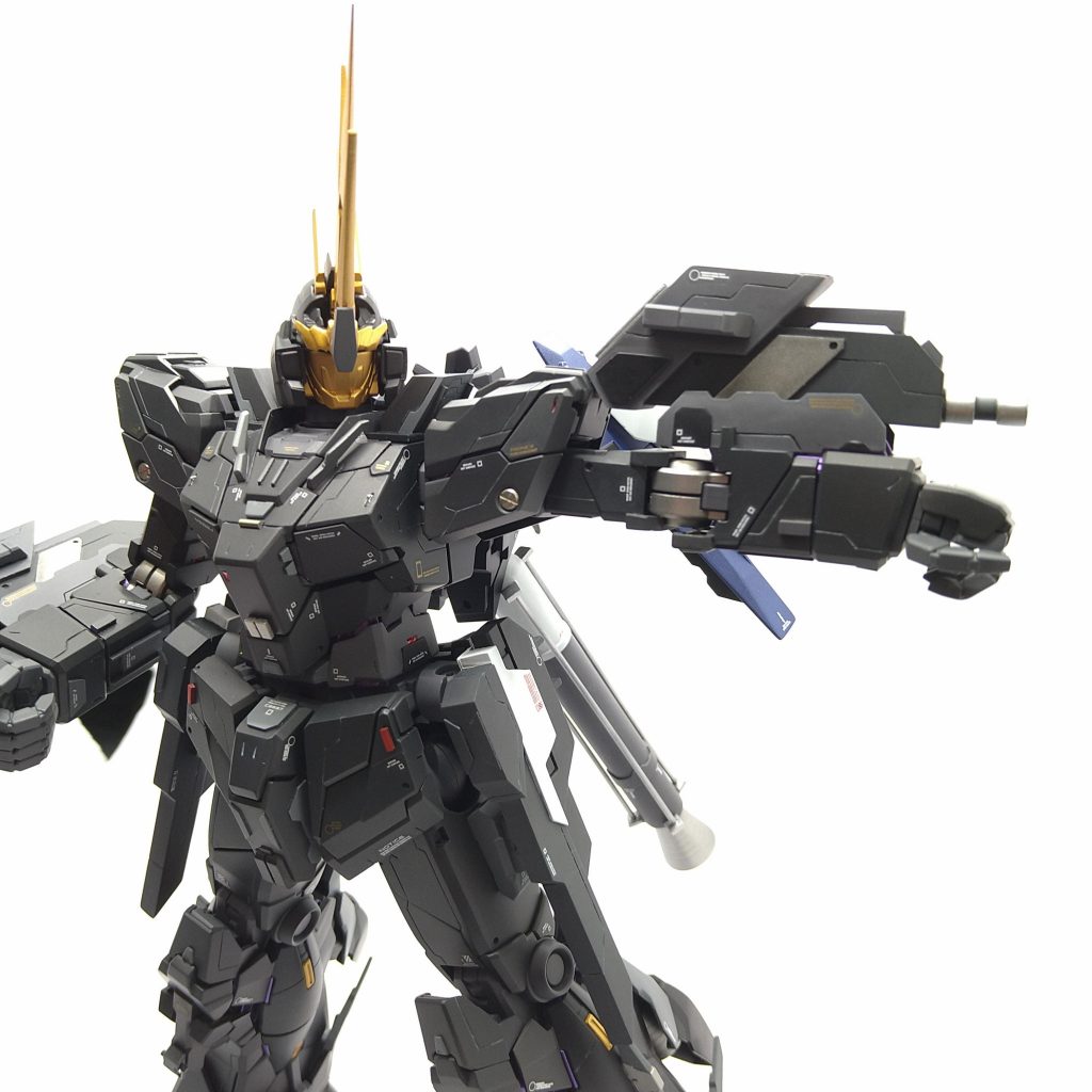 銃は磁石で接続してるので逆にも取り付け可です。