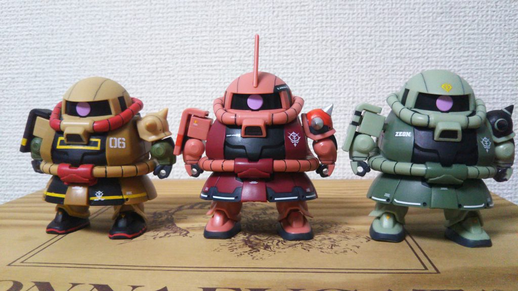 左は再販してくれないのでデザートザク風に。というかプレバンのサイトパンクするほどとは…😓ナハト再販買いそびれ右はガンダム戦記に出てくるケン・ビーダーシュタットのカラーリング風に。シャアザクはノープランでw