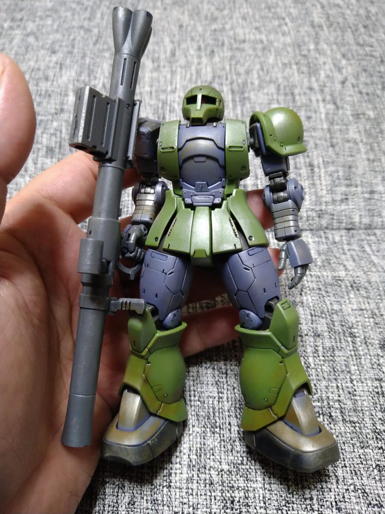 昔作ったザクをバラして全塗装してみました