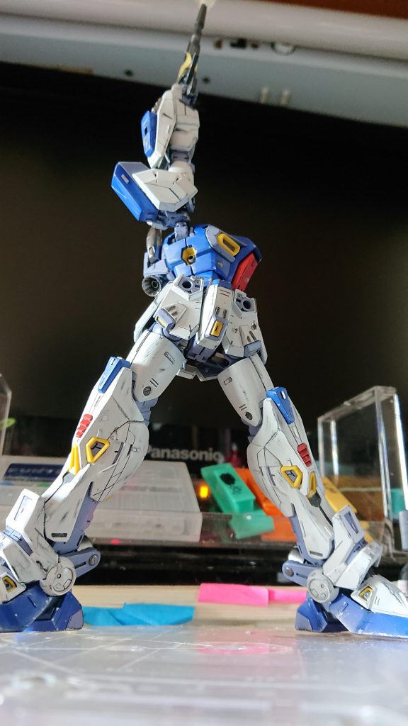 2019年にMG F90が発売されてすぐ作り、コンテストに参加した作品です。各所にスジボリや追加パーツなどでディティールアップを図りました。(今見るとすごくつたないですが。)