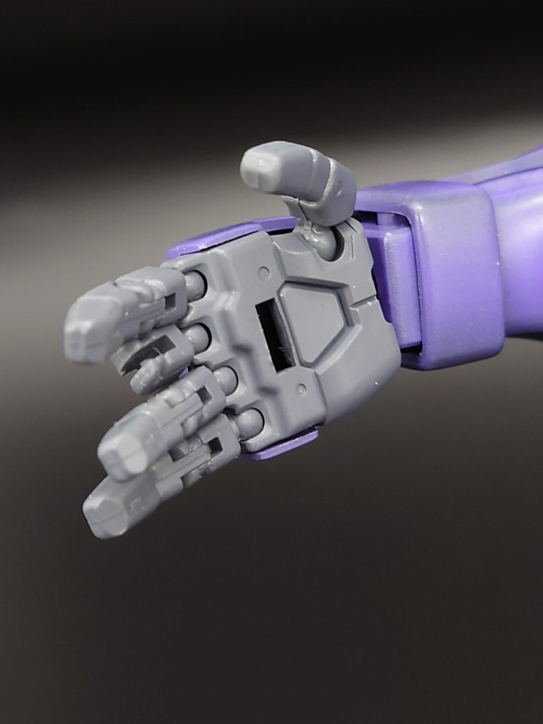 残念ながら、パーツ隠し妖怪に指のパーツ無くされました(汗)