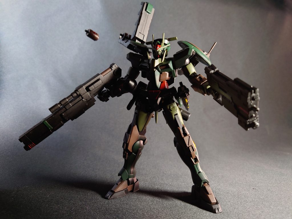 偵察、諜報活動がメインの機体なので、カラーはコマンドよりは地味にしたつもり。