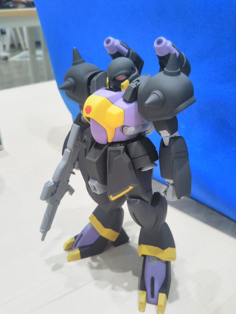 キャノンパーツはもう一セット製作して、別に製作しているゾロアット初期型にも取り付けたりもしています。