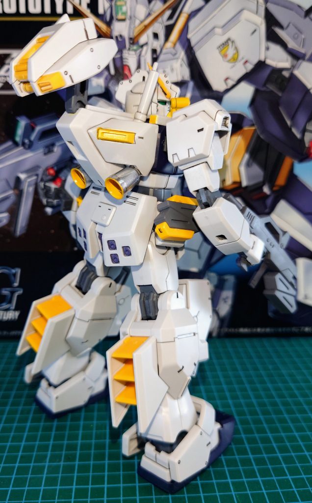 RX-121-1 ガンダム TR-1（ヘイズル改）–5枚目/制作者：@iBUYdYRiLOF5qk2