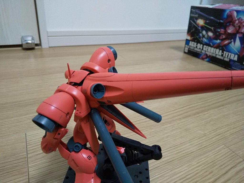 ガーベラ・テトラといえば、このシュツルム・ブースターですね。でかい。とんがりコーン。