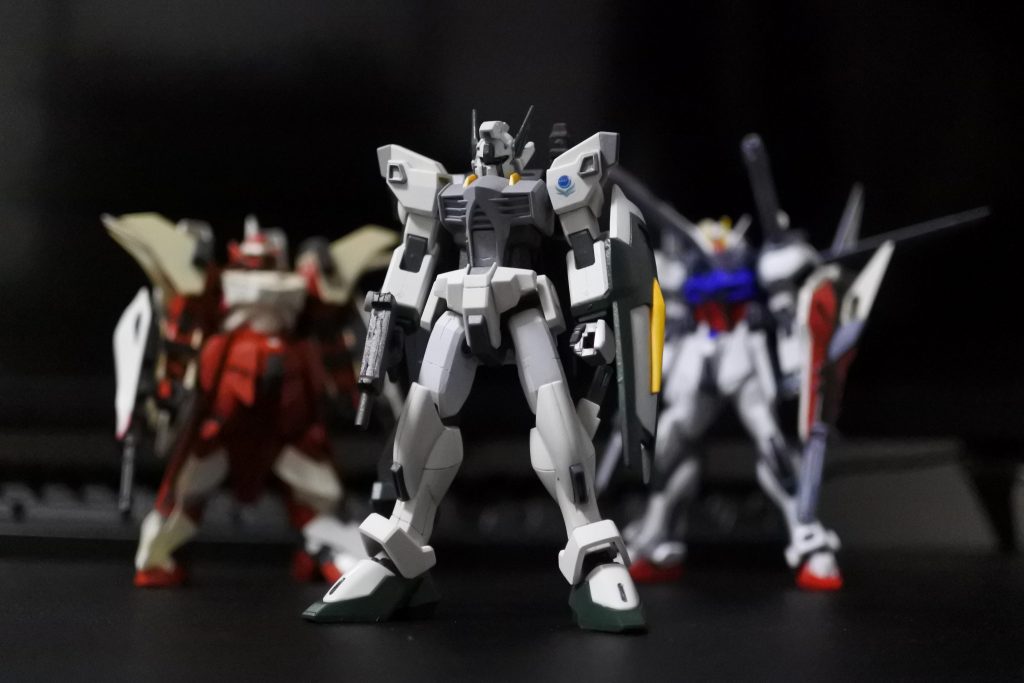 FRAME ASTRAYSの面々と。ちょっと上位な量産機感が堪らなく好きです。